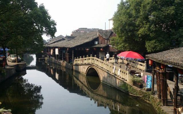 易跑方舟3号划船机入驻《温暖的客栈》，意式家居美学，享受低碳运动生活